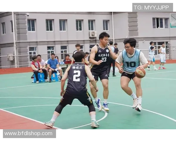 南京篮球队的拼搏历程与钻石联赛的荣耀之路